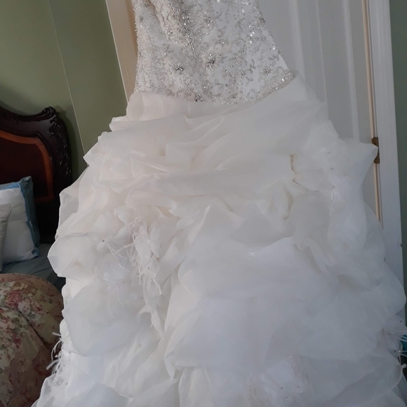 swarovski CRYSTAL STRAPLESS BALLGOWN WEDDING DRESS - Picture 4 of 6